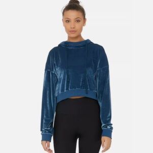 Alo Yoga Velour Cropped Hooded Sweatshirt Eclipse Size S NWOT